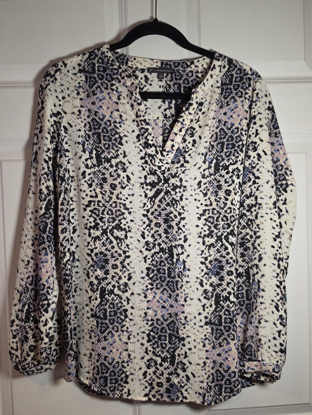 Adrianna Papell Multicolored Patterned V-Neck Long-Sleeve Blouse M